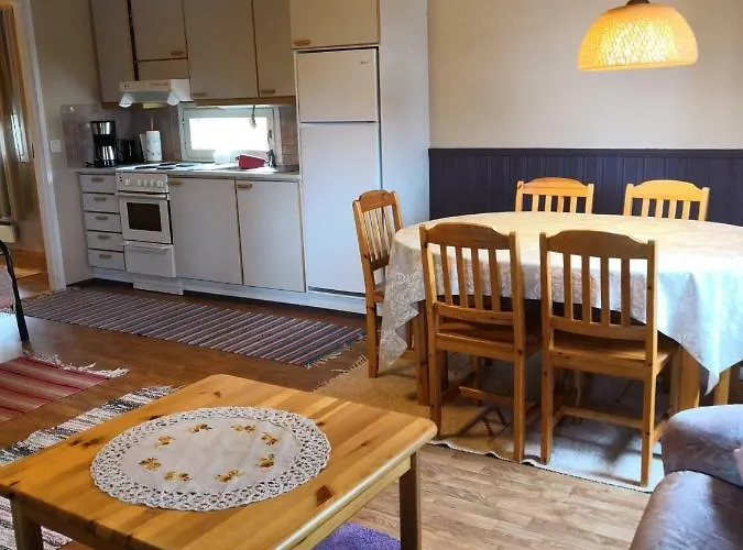 Chalet Tontti Petaajarvi